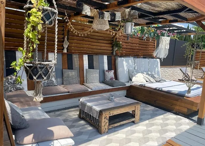 Casa de Férias Loft, Clim, Jardin, Piscine, Calme, Parc Expo, *